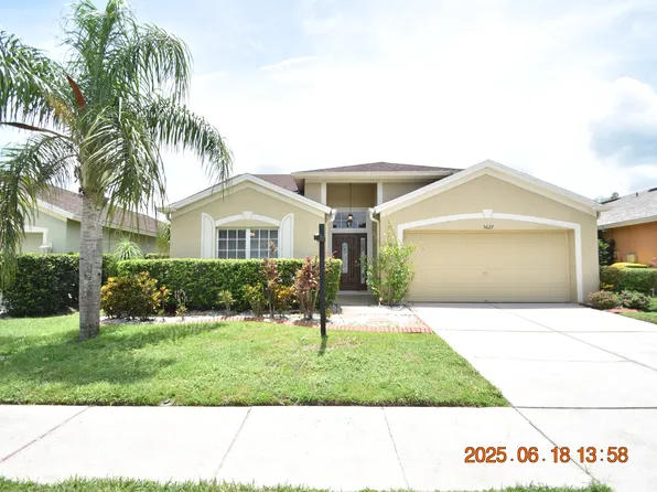 5627 War Admiral Dr, Wesley Chapel, FL 33544