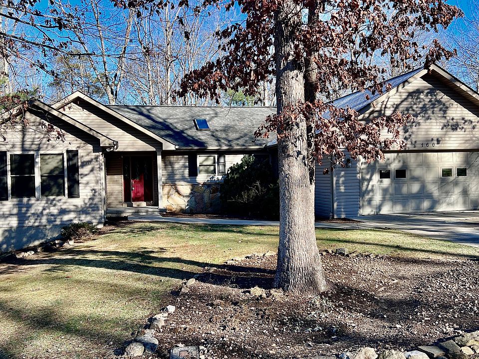 1st image of 160 Lakeside Dr