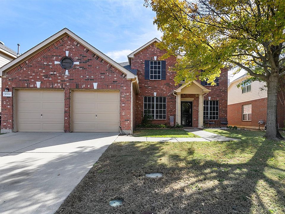 1st image of 4904 Carrotwood Dr