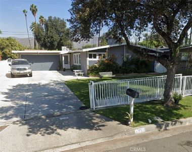 821 E 1st St, Azusa, CA, 91702