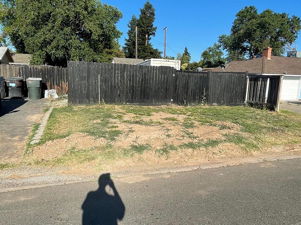 1st image of 2800 El Camino Ave