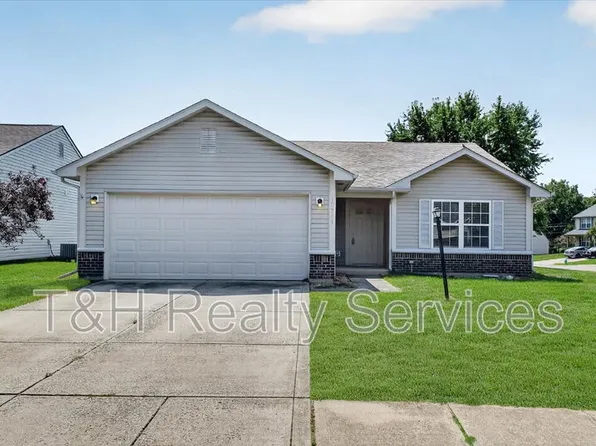 10341 Whitewater Ln, Fishers, IN 46038