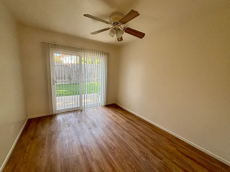 7373 Davenport Rd #B — Photo 10