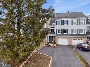 6 Heron Dr, Denver, PA 17517
