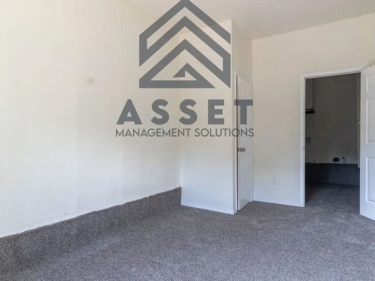5017 S Briarwood Dr — Photo 17