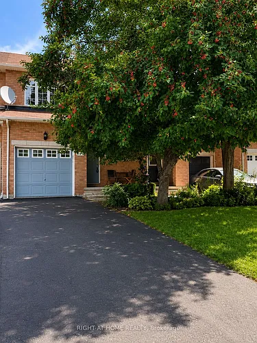 919 Schooner Cres Photo 1