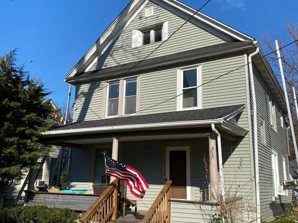 237 Plum St #2, Aurora, IL 60506