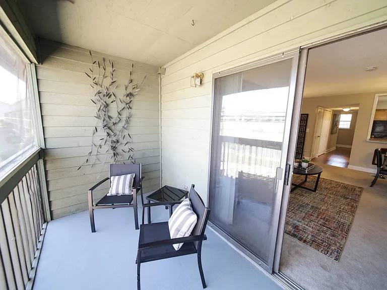 Huntington Downs — Photo 27