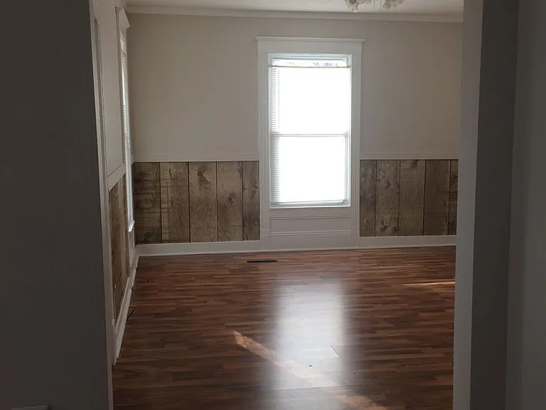 600 N Linden St — Photo 7