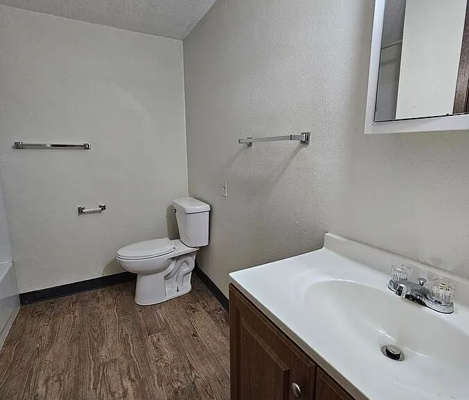 330 29th Street Dr SE #9 — Photo 8