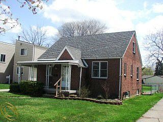 3rd image of 17746 Birmingham St