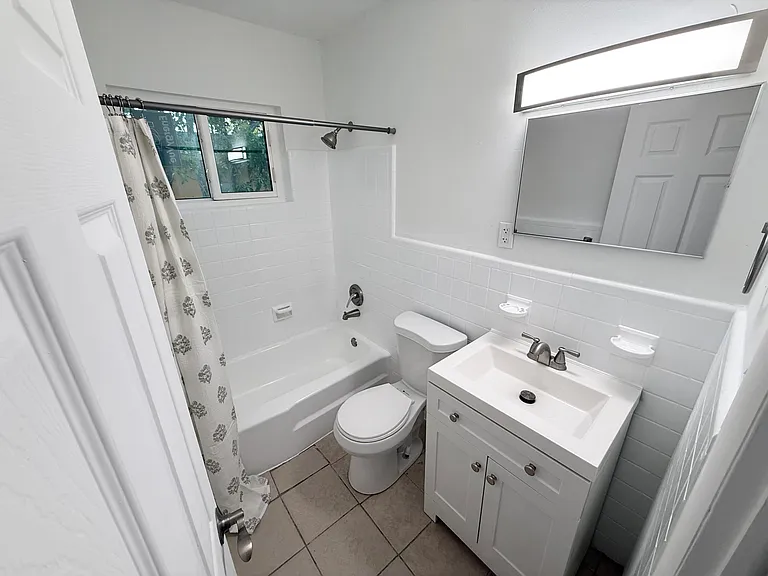 912 SE Tarpon Ave — Photo 16