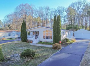102 Fleetwood Dr, Wells, ME 04090