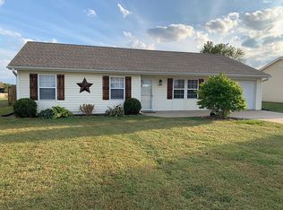 1604 W Andrew St, Savannah, MO 64485