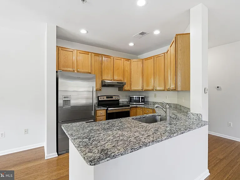 6495 Tayack Pl #204 — Photo 7