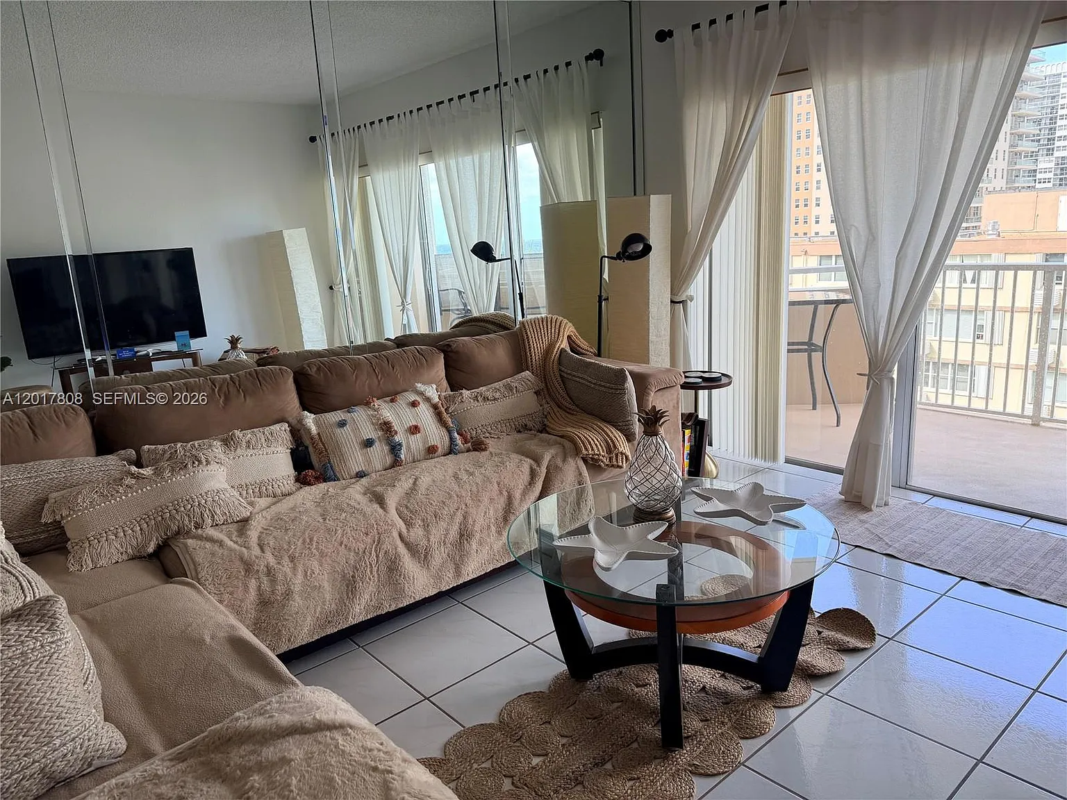 The Hemispheres Condo — Photo 2