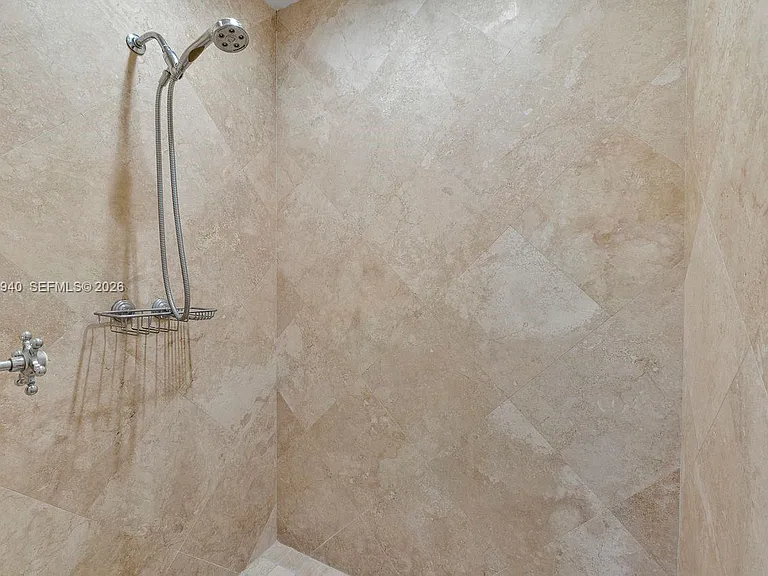 1037 Alfonso Ave — Photo 26