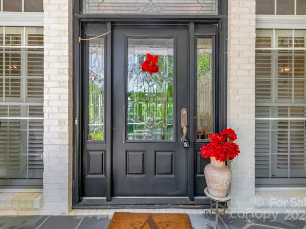 456 N Shore Dr #6, Hickory, NC 28601