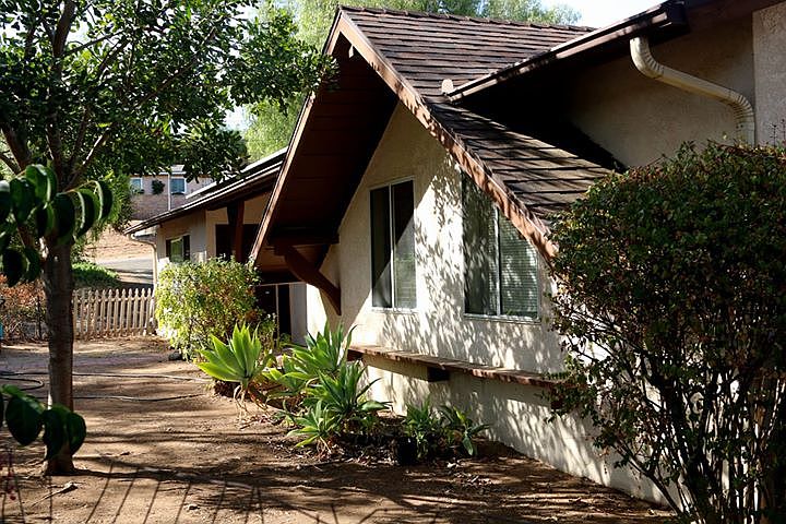 1st image of 11120 Toyon Hill Dr