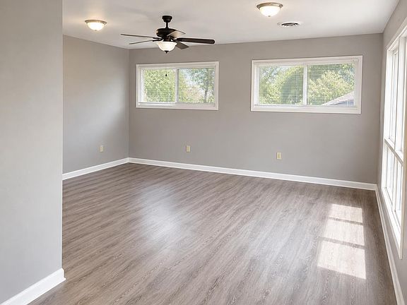 3rd image of 1706 Warner Ave
