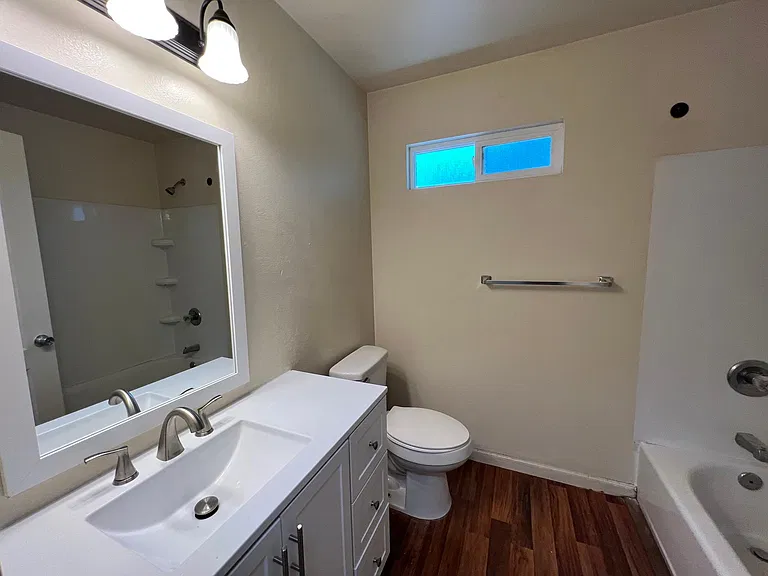 18300 Yosemite Rd #H — Photo 6