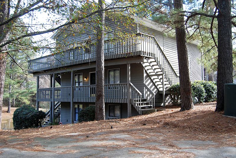 1st image of 2889 Lakemont Dr SW