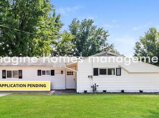 34111 Bainbridge Rd, N Ridgeville, OH 44039