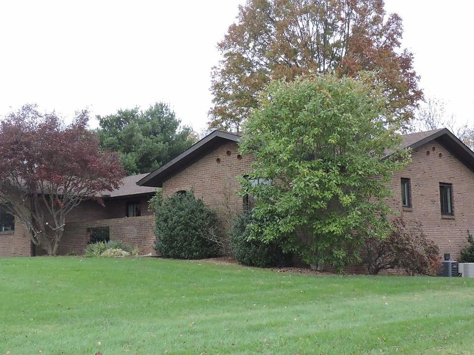 1st image of 125 Holly Hills Dr