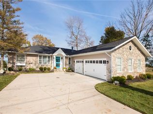 32414 Lake Rd, Avon Lake, OH 44012