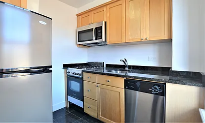 Rented by Manhattan Realty Group