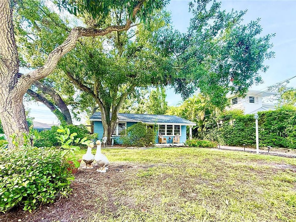 1702 Hillview St, Sarasota, FL 34239 | MLS #A4664314 | Zillow