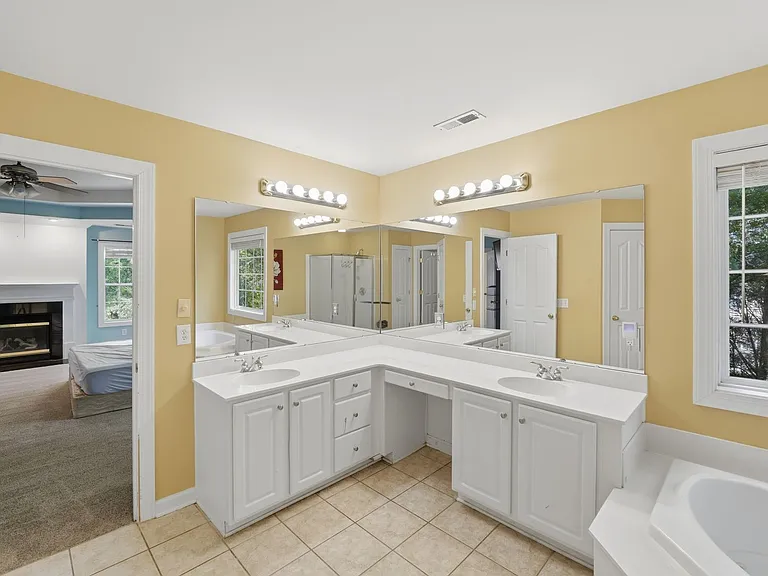 1915 Prima Cornice Ct — Photo 25