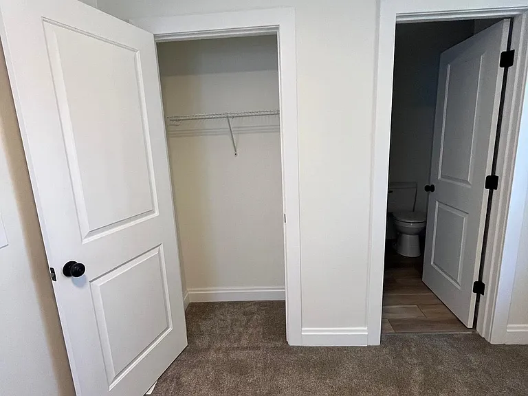 1229 Wilson Ave — Photo 36