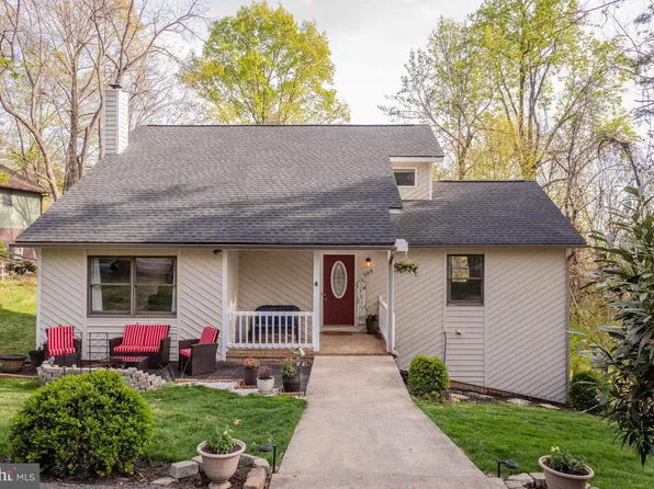 588 Flower Dr, McGaheysville, VA 22840