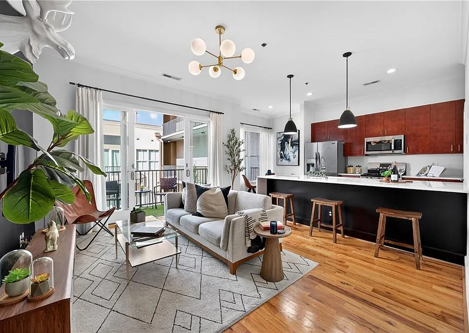 384 Ralph McGill Blvd NE #322