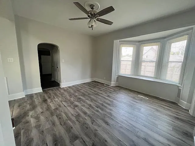 2957 13th Ave photo 1