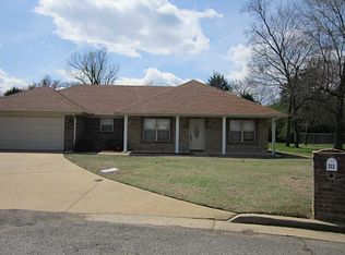 113 W Dora Ln, Poteau, OK 74953