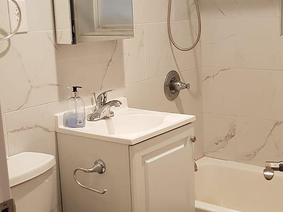 3rd image of 7411 Boulevard East APT 103