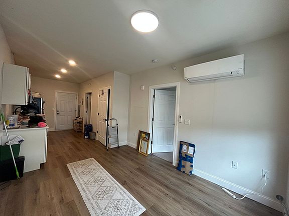 4th image of 2577 N Downer Ave #209
