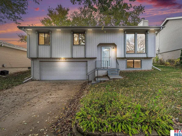 5716 N 117th Cir, Omaha, NE 68164