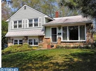 106 Long Ln, Voorhees, NJ 08043