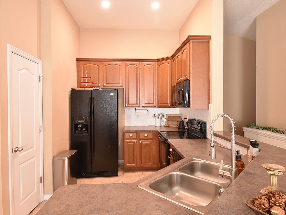 1st image of 6834 Breezy Palm Dr