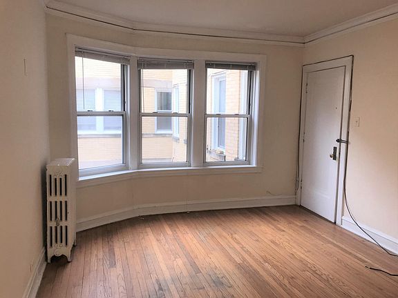 2nd image of 4439.5 N Wolcott Ave #2W
