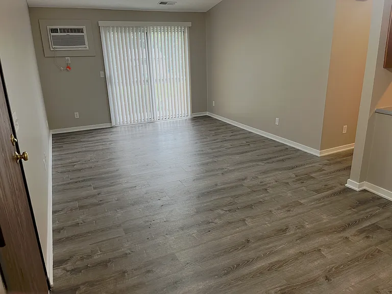 13028 Prairie View Dr #5 — Photo 2