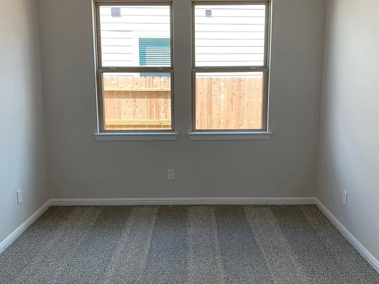 8022 Cliffside Terrace Ct — Photo 25