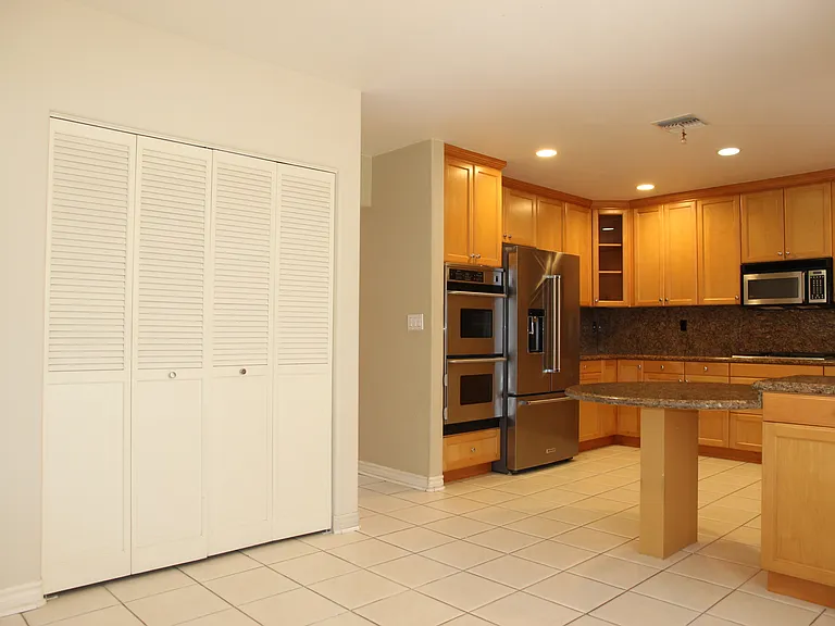 11871 Iowa Ave #104 — Photo 5