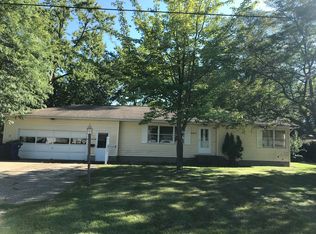2041 Van Allen Dr, Muskegon, MI 49444