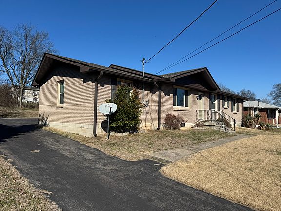2nd image of 3830 Bonnacreek Dr