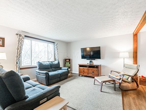 3rd image of 4460 Bitterroot Dr