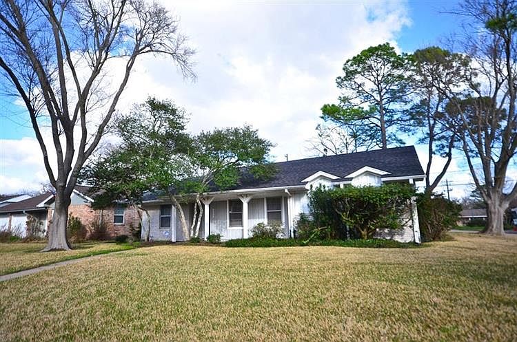 1st image of 8839 Bintliff Dr